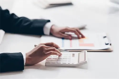 刚果(金)那边到葡萄牙旅游多少钱呢